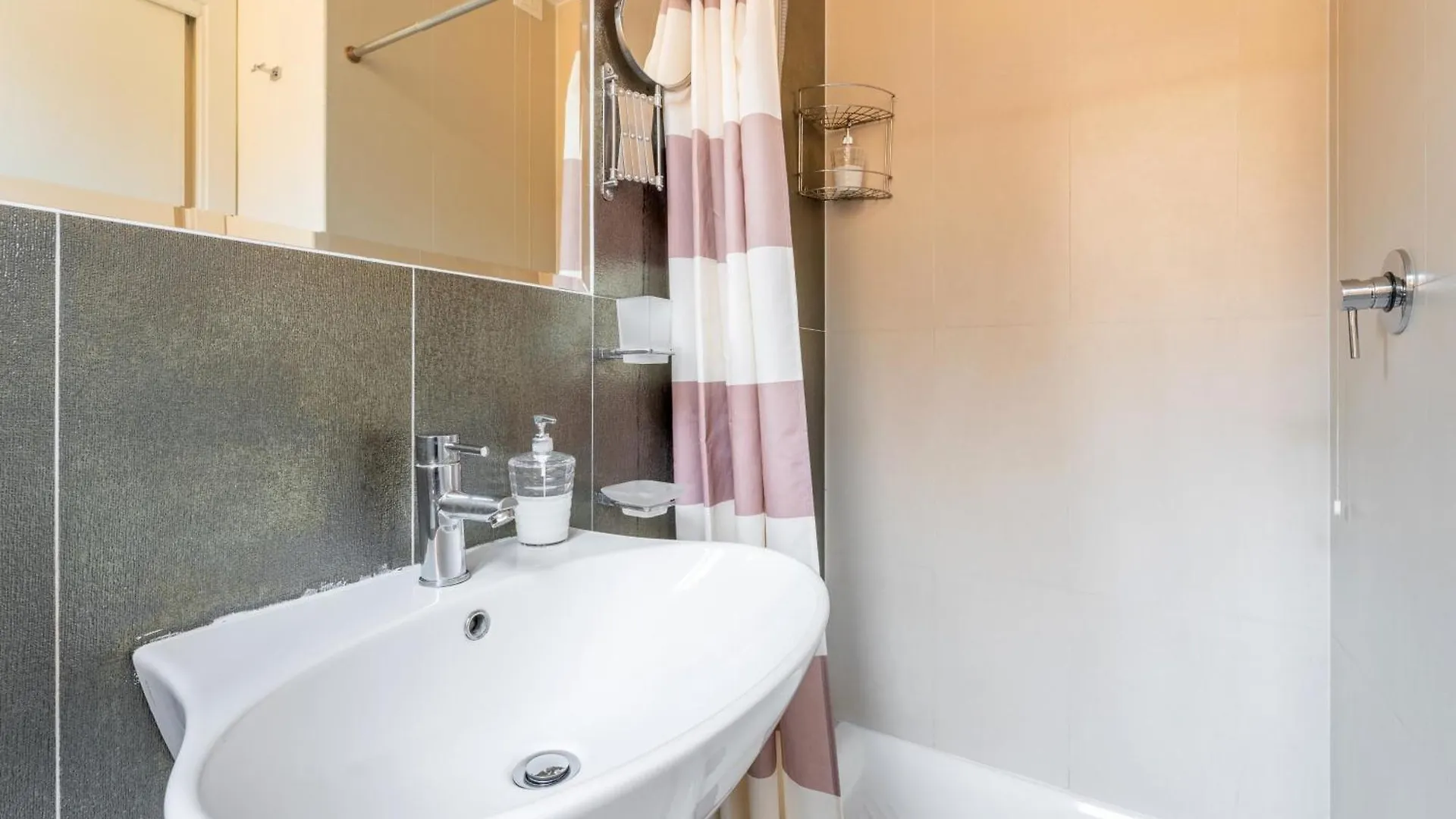 Atmosphera Trastevere, Glamour Apartment In The Center Rome